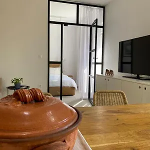 1/2 An Island Appartement