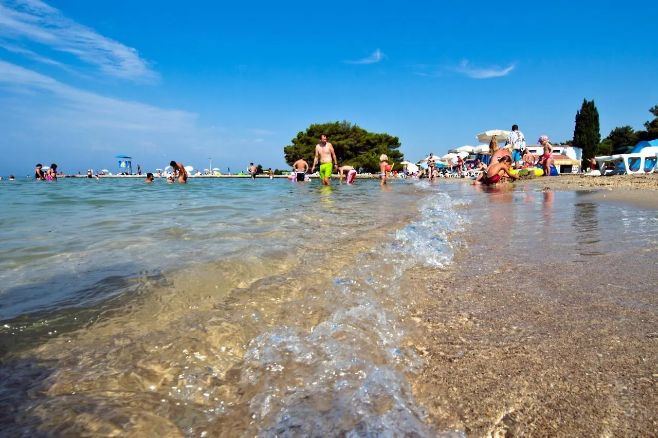 Kamp Salve Croatia Mobile Homes In Zaton Holiday Resort